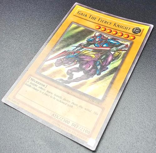 Yu-Gi-Oh! Kaart Gaia The Fierce Knight LOB-E004 Holo, Hobby en Vrije tijd, Verzamelkaartspellen | Yu-gi-Oh!, Zo goed als nieuw