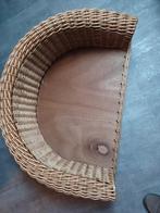 Ovale rieten hondenmand, Ophalen, Zo goed als nieuw, Riet