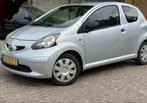 Toyota Aygo 1.0 12V Vvt-i 3DRS MMT 2008 Grijs, Voorwielaandrijving, 4 stoelen, 68 pk, Origineel Nederlands