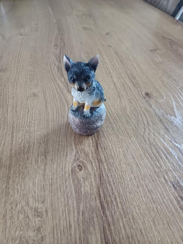 TUIN BEELDJE HOND ( NIEUW ), Ophalen of Verzenden, Nieuw, Overige materialen, Dierenbeeld