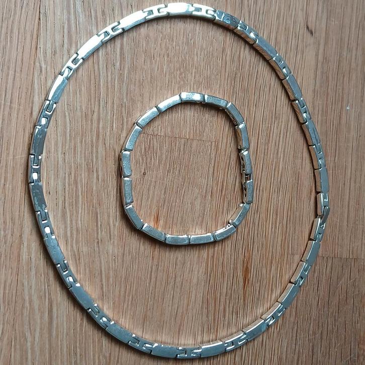 Zilverkleurige ketting & armband set - ZGAN, Sieraden, Tassen en Uiterlijk, Overige Accessoires, Zo goed als nieuw, Ophalen of Verzenden