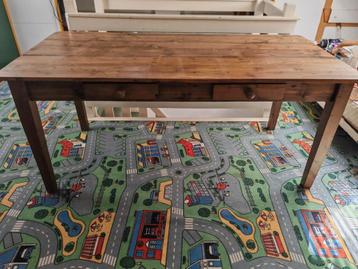 Klassiek/antieke tafel beschikbaar voor biedingen