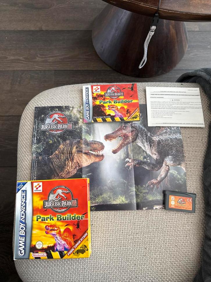 Jurassic Park 3 Park Builder GBA Compleet!, Spelcomputers en Games, Games | Nintendo Game Boy, Zo goed als nieuw, Simulatie, 1 speler