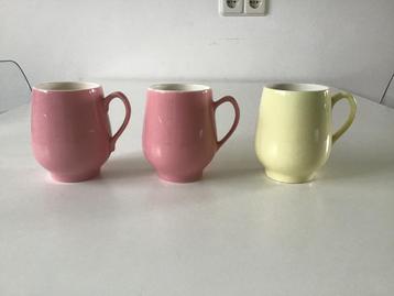 2x Kwatta roze 1x gele bolbeker Royal Sphinx model Marijke beschikbaar voor biedingen