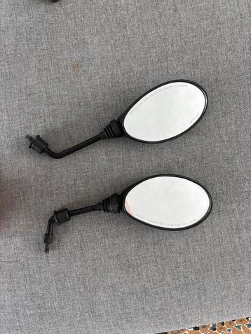 Set Spiegels - Gebruikt beschikbaar voor biedingen