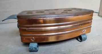 Antieke art-deco Franse koperen voedselverwarmer beschikbaar voor biedingen