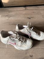 Dames indoor tennisschoenen maat 40,5 Nike, Ophalen of Verzenden, Zo goed als nieuw