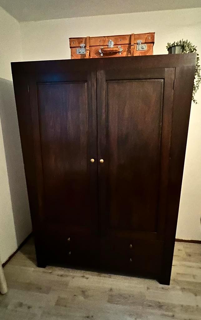 Donkerbruine kast Den Bosch - Moet Weg!, Huis en Inrichting, Kasten | Kledingkasten, Gebruikt, 150 tot 200 cm, 100 tot 150 cm