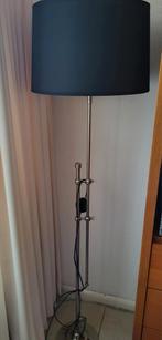 Mooie verstelbare vloerlamp met zwarte ronde kap, Ophalen, Zo goed als nieuw, 150 tot 200 cm