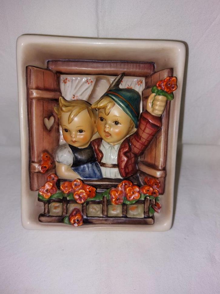 Goebel hummel beeldje kader om op te hangen, Antiek en Kunst, Antiek | Porselein, Ophalen