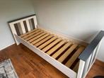 Houten één persoonsbed, Ophalen, 100 cm, Eenpersoons, Zo goed als nieuw