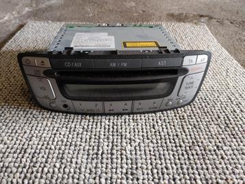 Peugeot 107 originele radio beschikbaar voor biedingen
