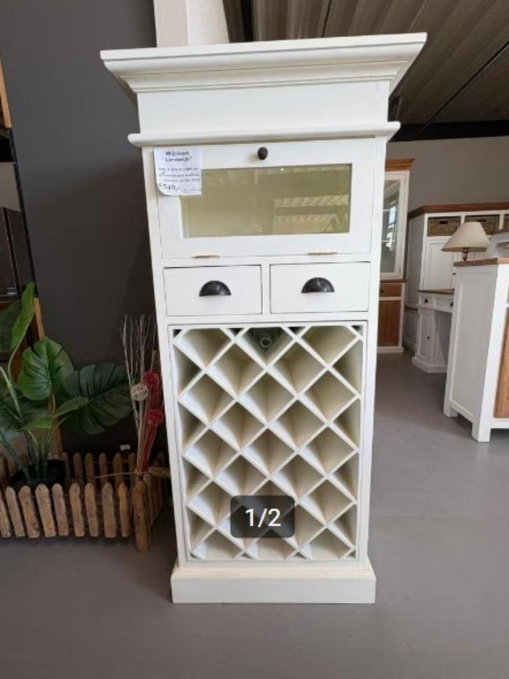 Witte wijnkast 25+ flessen, Huis en Inrichting, Woonaccessoires | Wijnrekken, Nieuw, 75 cm of meer, Hout, 25 flessen of meer, Ophalen