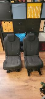 2 Achterstoelen op Rail, Auto-onderdelen, Interieur en Bekleding, Ophalen, Gebruikt, Universele onderdelen