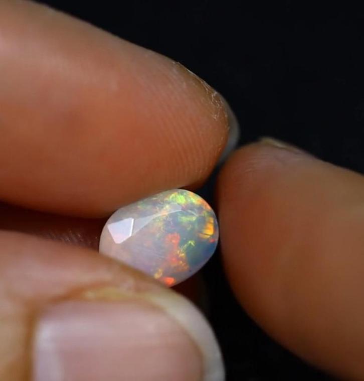 1,28 ct Natuurlijke Ethiopische Welo Opaal Gefacetteerd, Sieraden, Tassen en Uiterlijk, Edelstenen, Nieuw, Verzenden