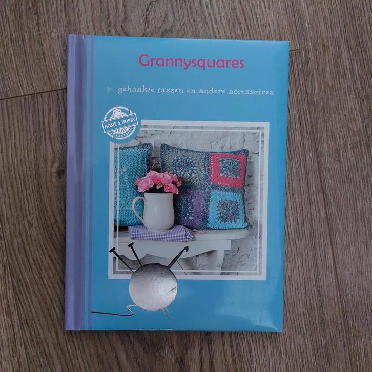 Granny squares gehaakte tassen en accessoires, Hobby en Vrije tijd, Breien en Haken, Nieuw, Haken, Patroon of Boek, Ophalen of Verzenden