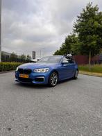 BMW 1-serie M135i LCI Xdrive | M Performance uitlaat | H&K, USB, Zwart, Blauw, Alcantara