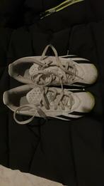 Voetbalschoenen Adidas maat 33, Sport en Fitness, Voetbal, Maat XS of kleiner, Ophalen, Gebruikt, Schoenen