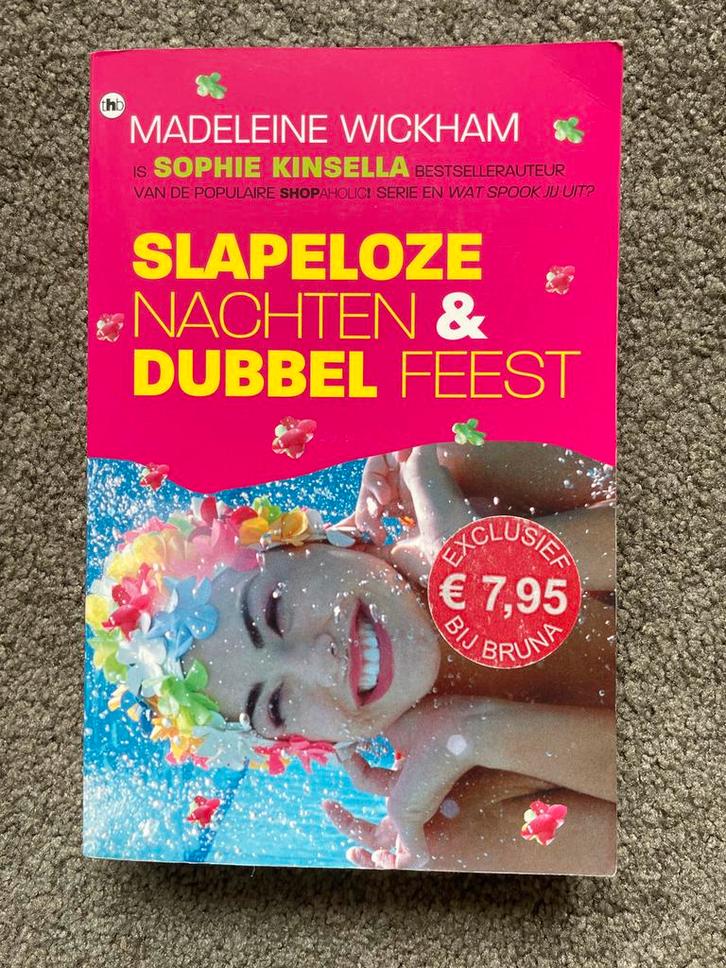 Slapeloze Nachten & Dubbel Feest - Sophie Kinsella, Boeken, Romans, Zo goed als nieuw, Nederland, Ophalen of Verzenden