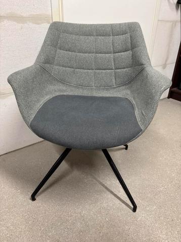Zuiver Stoel - Grijs beschikbaar voor biedingen