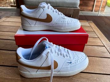 Nike sneakers maat 39 beschikbaar voor biedingen