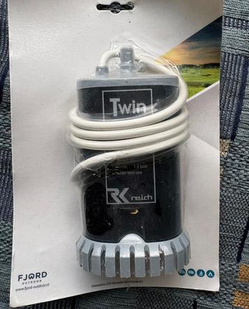 Dompel pomp Reich twin waterpomp. beschikbaar voor biedingen