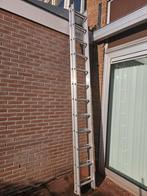 Uitschuifbare 2-delige aluminium ladder met 24 sporten, Doe-het-zelf en Verbouw, Ladders en Trappen, Ophalen, Gebruikt, Ladder