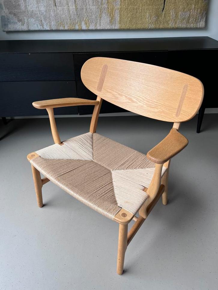 Carl Hansen & Søn CH22 Chair Stoel – Showroom Condition, Antiek en Kunst, Antiek | Meubels | Stoelen en Banken, Ophalen