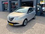 Lancia Ypsilon 0.9 TwinAir Silver Plus 5DRS|Airco, Auto's, Lancia, Voorwielaandrijving, Euro 5, 86 pk, Gebruikt