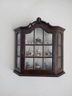 Mahonie vitrinekast (hang), Ophalen, 50 tot 100 cm, Zo goed als nieuw, Minder dan 100 cm