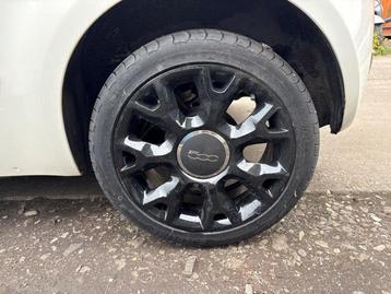 Velgen set + banden van een Fiat 500 beschikbaar voor biedingen