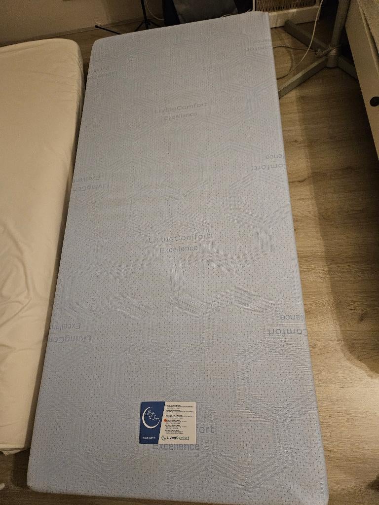 Matras Living Comfort Excellence 90 x 200, Ophalen, 90 cm, Eenpersoons, Zo goed als nieuw