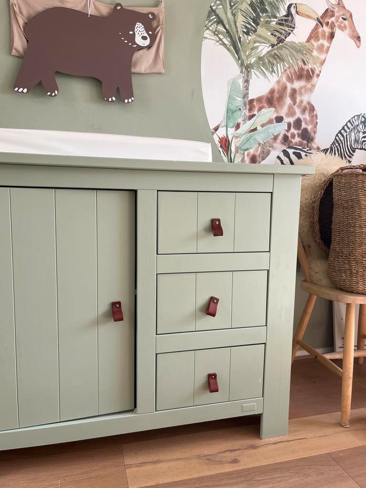 Stoere commode met veel opbergruimte, Kinderen en Baby's, Kinderkamer | Commodes en Kasten, Gebruikt, Commode, Minder dan 90 cm