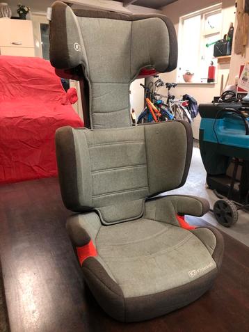 Autostoel 15-35 kg isofix beschikbaar voor biedingen