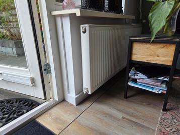 2 Witte onbeschadigde Radiatoren - 1.40m & 1.00m beschikbaar voor biedingen