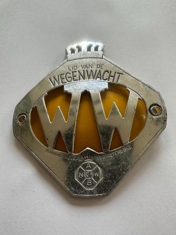 Geel WW ANWB embleem. A.N.W.B. logo voor een oldtimer auto. beschikbaar voor biedingen