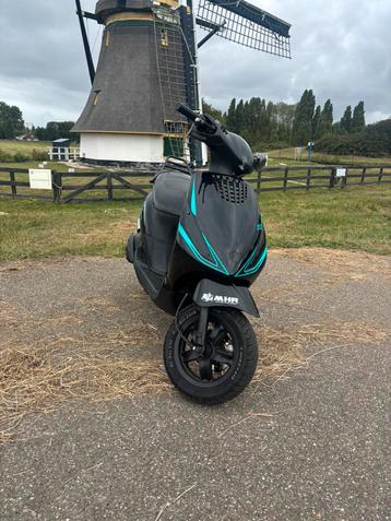 verse zip 70cc beschikbaar voor biedingen