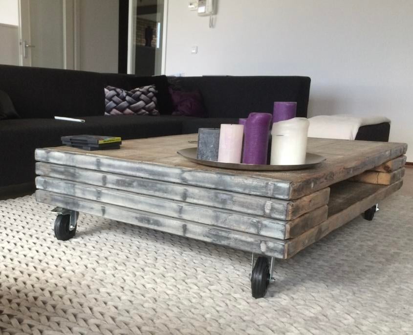 Industriele salontafel steenschotten, Ophalen, 100 tot 150 cm, 50 tot 100 cm, Zo goed als nieuw