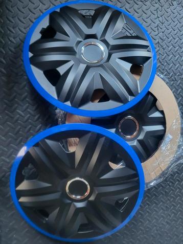 Prachtige nieuwe zwarte 14" wieldoppen blauw & chrome accent beschikbaar voor biedingen