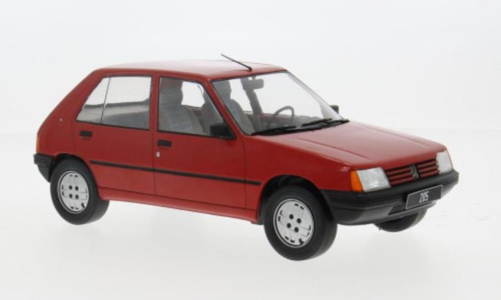 Jsn MCG 1:18 Peugeot 205 1984 rood, Hobby en Vrije tijd, Modelauto's | 1:18, Nieuw, Auto, Overige merken, Ophalen of Verzenden