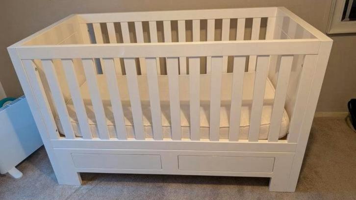 Ledikant te koop, Kinderen en Baby's, Babywiegjes en Ledikanten, Zo goed als nieuw, Ledikant, Ophalen of Verzenden