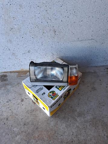 Koplamp links volvo 740 / 760. beschikbaar voor biedingen