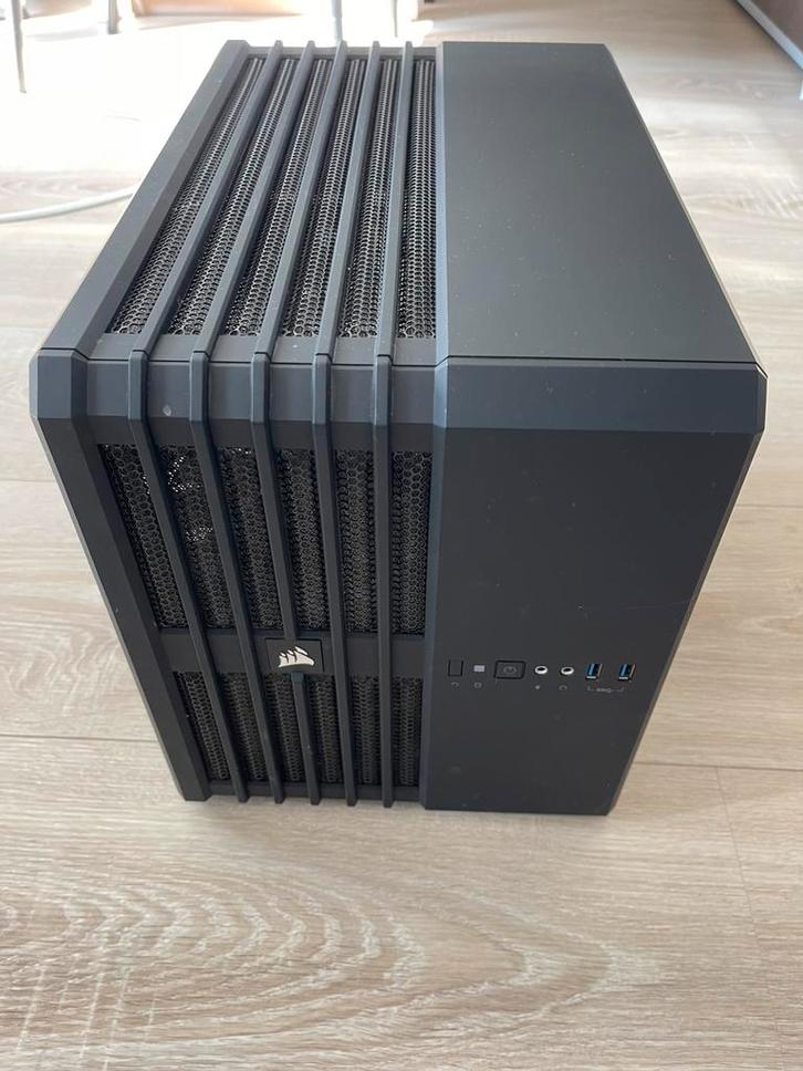 Corsair Carbide Air 240 case incl voeding, Computers en Software, Computerbehuizingen, Gebruikt, Ophalen of Verzenden