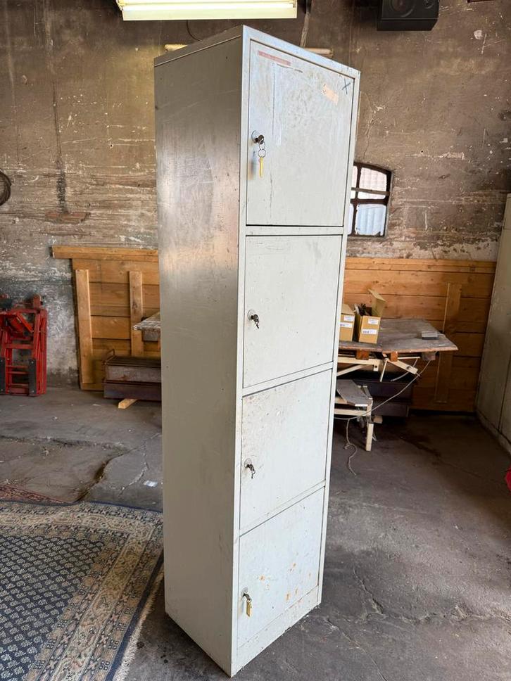 Lockerkast met sloten en sleutels, Huis en Inrichting, Kasten | Lockerkasten, Gebruikt, Ophalen