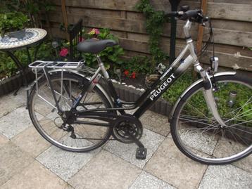 meisjesfiets 28inch beschikbaar voor biedingen