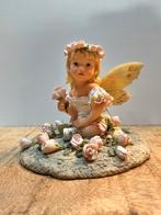 Faerie Poppets Baby Rosebud LP9839, Antiek en Kunst, Kunst | Beelden en Houtsnijwerken, Ophalen of Verzenden