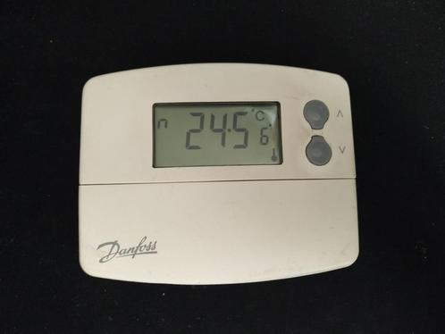 Danfoss Kamerthermostaat RT51-RF, Doe-het-zelf en Verbouw, Verwarming en Radiatoren, Gebruikt, Thermostaat, Minder dan 200 watt