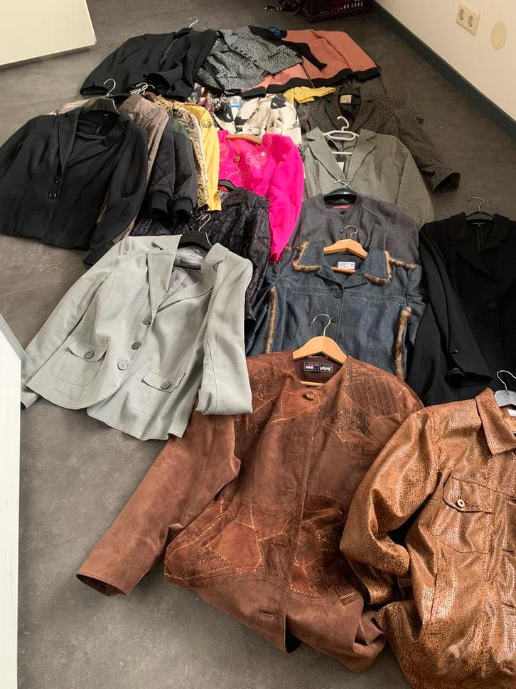 Jassen en blazers, Kleding | Dames, Overige Dameskleding, Zo goed als nieuw, Ophalen