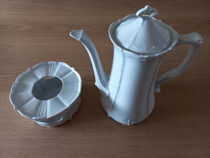 TIRSCHENREUTH Baronesse Nicole koffiepot+rechaud, NIEUWSTAAT, Antiek en Kunst, Antiek | Servies compleet, Ophalen of Verzenden