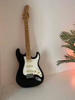 Behringer elektrische gitaar – Stratocaster model – zwart, Muziek en Instrumenten, Snaarinstrumenten | Gitaren | Elektrisch, Ophalen